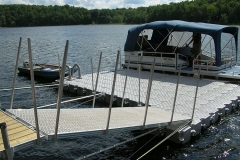 1000 Islands Docks Ltd. - Eastern Ontario - Residetial Floating Modular Dock Installation with House Boat Image
