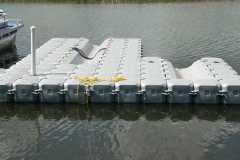 1000 Islands Docks Ltd. - Brockville Ontario - Jet Slide Modular Dock Installation Image